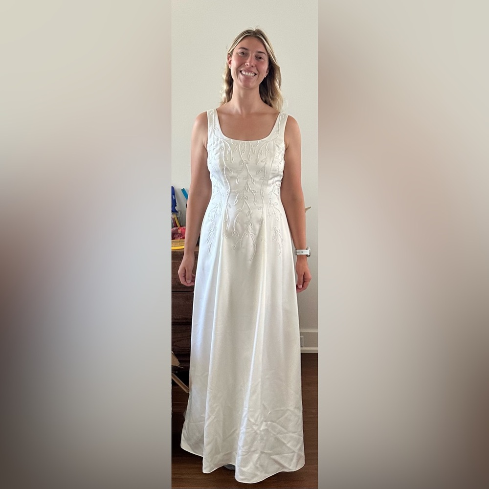 Niki by Niki Livas Beaded Formal Dress Size 10